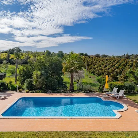 Family With Pool 4* البوفيرا