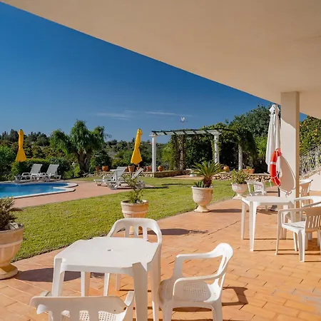 Hotel Family With Pool
